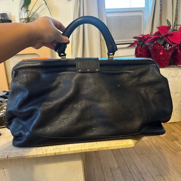 Black leather dob kit style bag - Picture 2 of 3